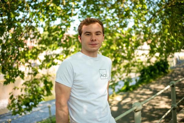 Kevin Persoons, prédécesseur d'Emilien Perreaux