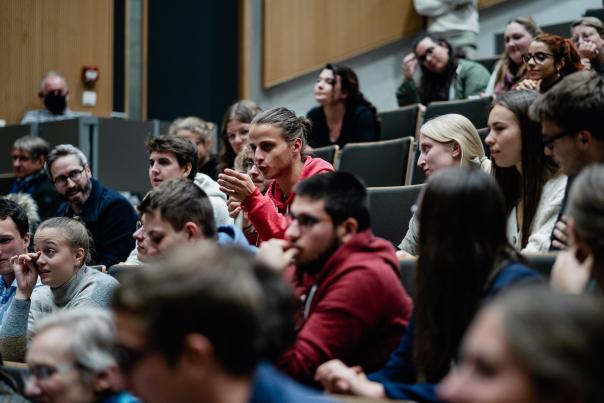 Jeunes lors la conférence Space Week 2022