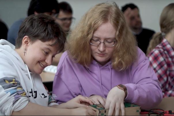 Etudiants lors d'une activité sur le développement durable