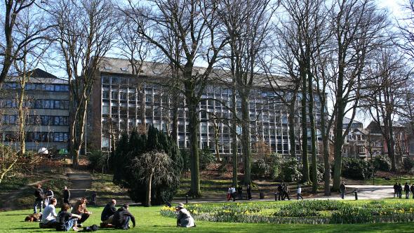 Vue de la Faculté de sciences économiques, sociales et de gestion 