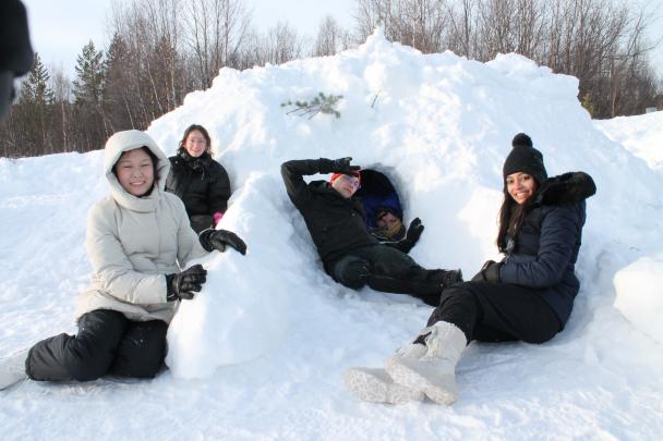 Winter School UNIVERSEH