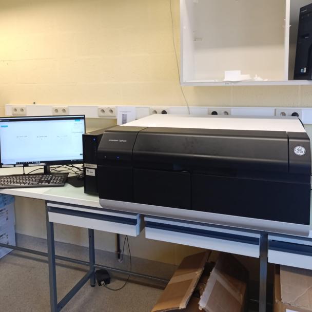 Scanner à Fluorescence « TYPHOON 9400 » de chez Amersham