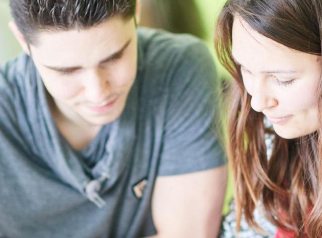 Personnes qui travaillent