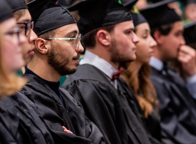 Etudiants diplômés