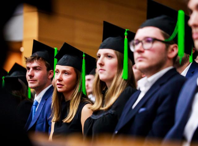 Cérémonie de diplomation en EMCP