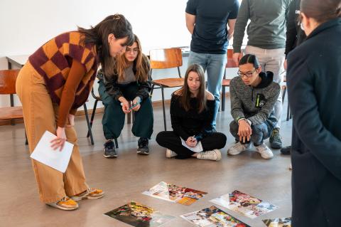 Activité à la foire aux organisations de mars 2025