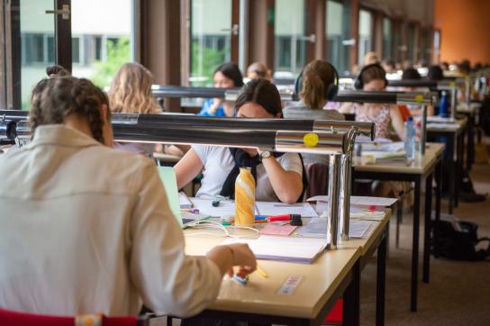 Etudiants en blocus à la BUMP de l'UNamur