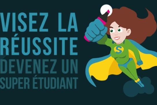 Une étudiante déguisée en super héro