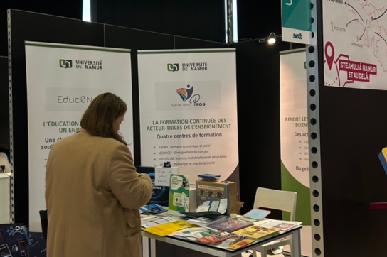 Photo du stand de l'UNamur au SETT